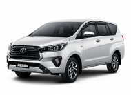 Sewa Mobil Innova Reborn